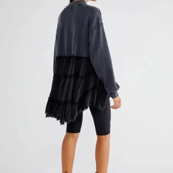 Free People Pixie Sweatshirt Tunic Dress Tiered Ruffled Oversized Wash black - Picture 3 of 9